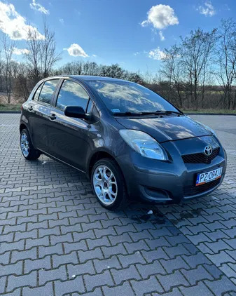 toyota Toyota Yaris cena 16000 przebieg: 208675, rok produkcji 2010 z Luboń